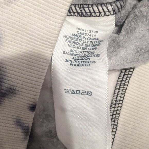 True Religion Sunset Tie Dye Black/White Crewneck Sweatshirt Cropped Small NWT - Picture 6 of 9